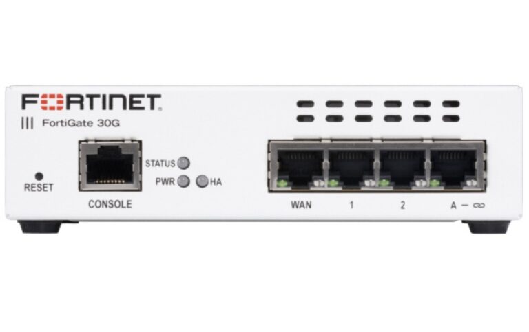 FortiGate-30G: Equipo más FortiCare Premium y FortiGuard Unified Threat Protection (UTP) | 3 Años