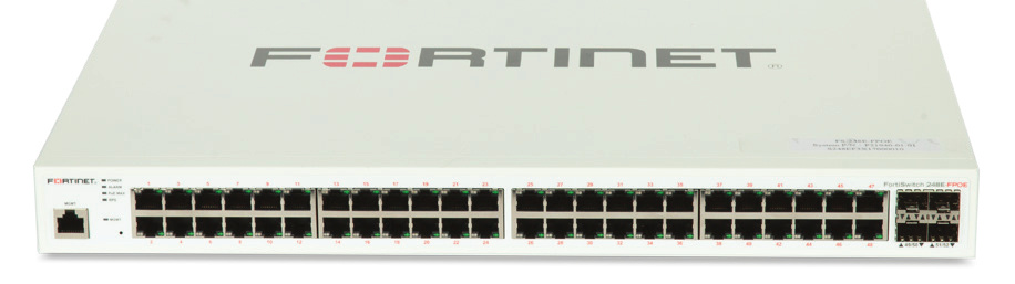 FortiSwitch-248E-FPOE: Switch PoE+ compatible con controlador de switch FortiGate de capa 2/3 con 48 puertos GE RJ45, 4 puertos GE SFP y límite de salida POE automático de 740 W como máximo.